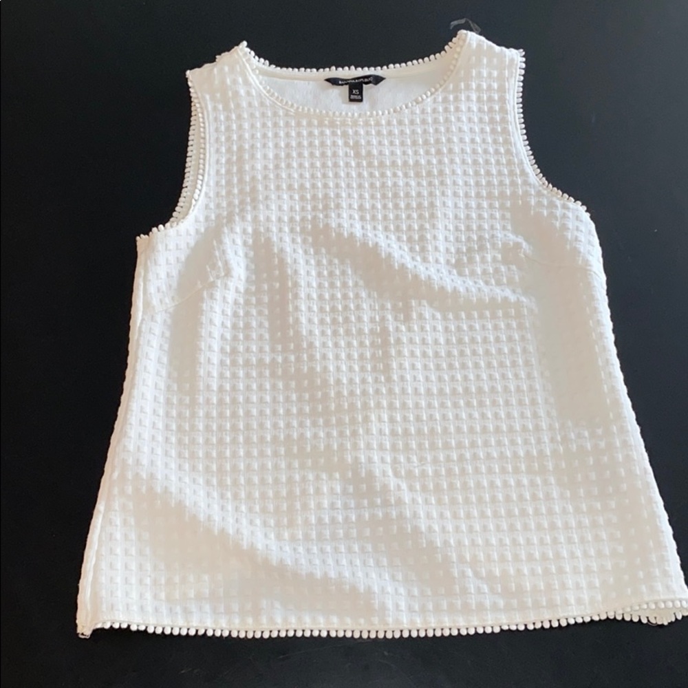 Banana Republic Women's White Sleeveless Blouse